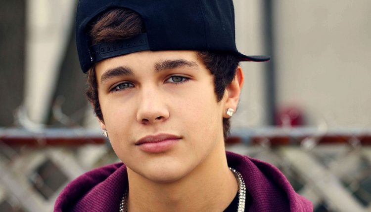 How old is Austin Mahone? 